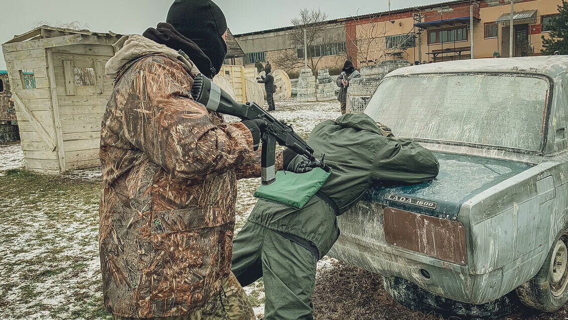    В Ростове у свидетелей убийства участника СВО сослуживца разошлись показания, об этом рассказали местные СМИ.