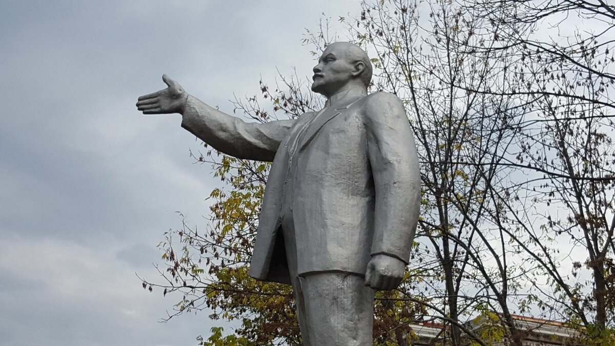 Памятник Ленину вернётся в центральный парк Белгорода через два года |  Бел.Ру | Дзен