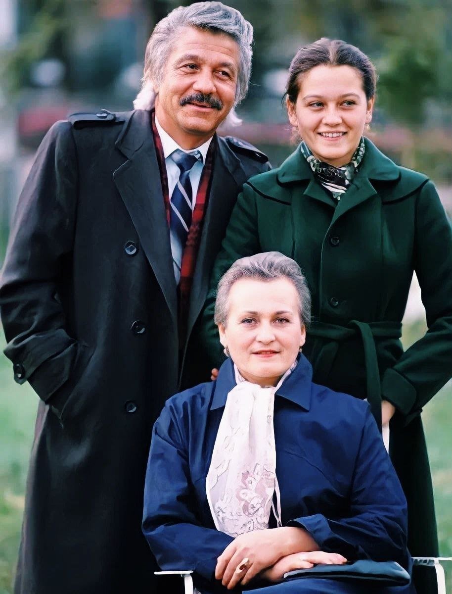    Жена и дочь оставались с ним в горе и в радости. Фото: Public domain