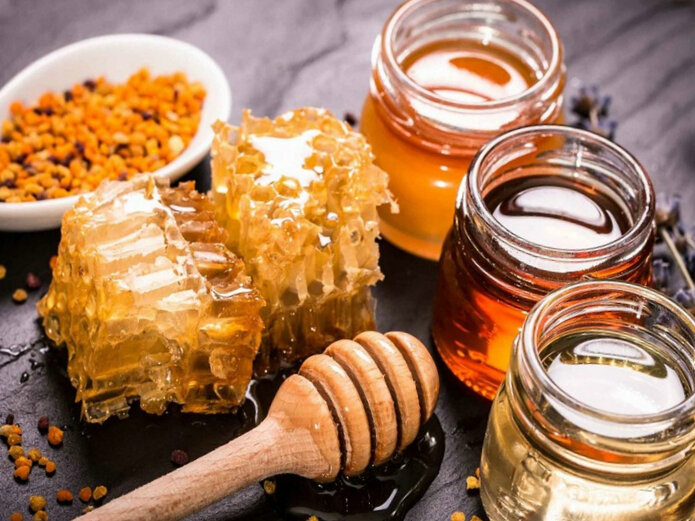 Польза меда для здоровья. Мед. Что полезного в меде. Целебный мед. Мед картинки.