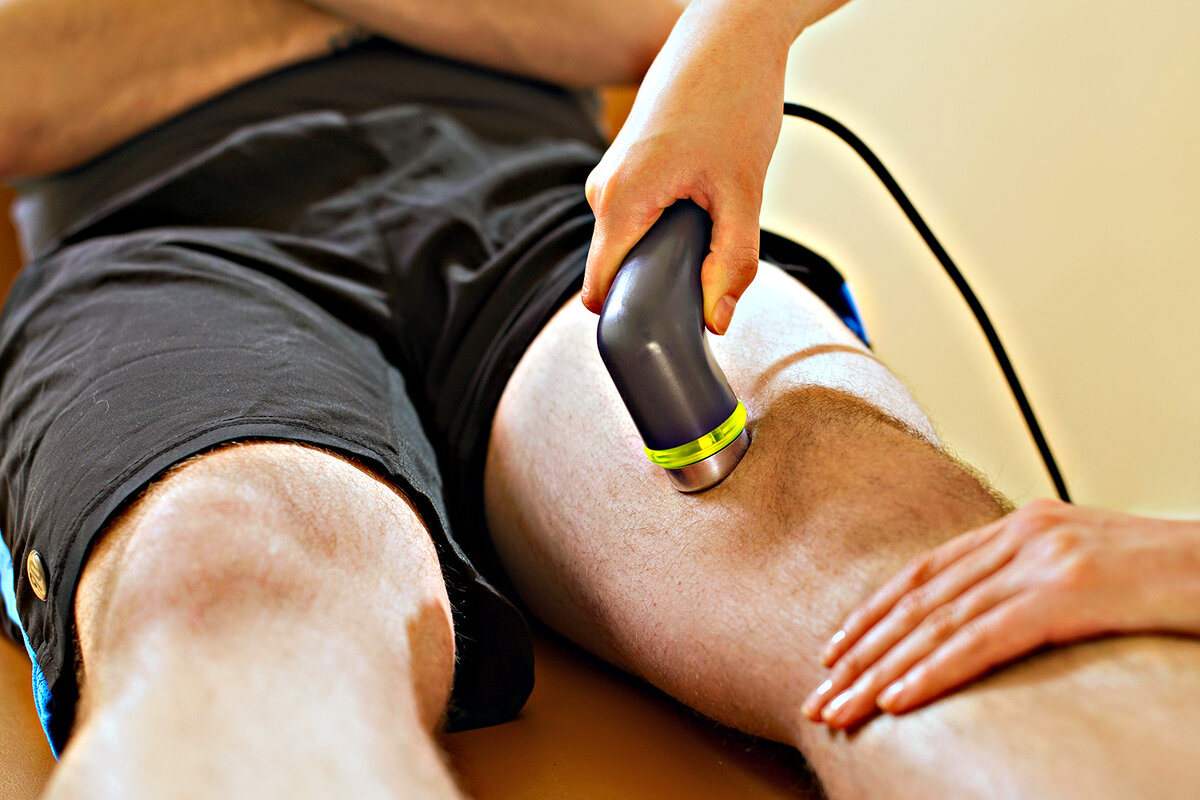 УВЧ терапия коленного сустава. УВТ терапия коленного сустава. Ударно-волновая терапия Шляттера.