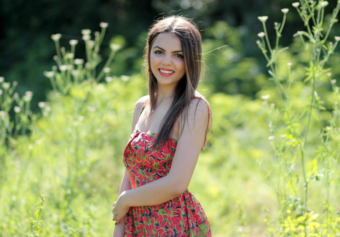 Красотка это. Мария Ершова. Девушка на природе. Красивые женщины на природе. Красивая девочка на природе