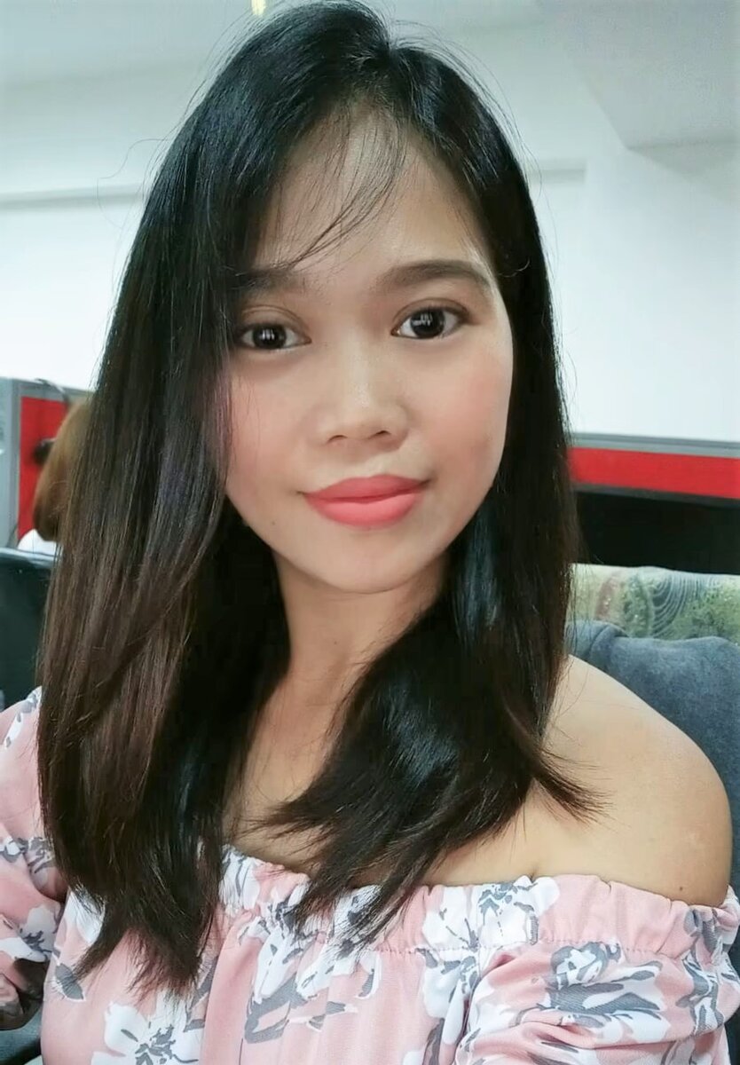 Жительница одного из островов Филиппин, 30 лет, мать. Увы, не стал ей писать. Фото с pinalove