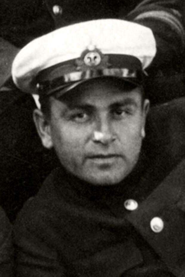 Леонид Георгиевич Белоусов. Источник фото: https://yatakviju.mirtesen.ru/blog/43262717393/Geroy-Sovetskogo-Soyuza-Leonid-Belousov-letchik-istrebitel