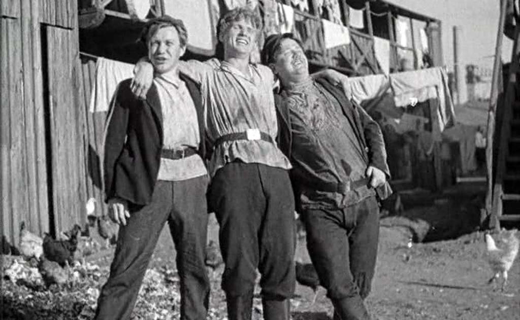 Кадр из фильма "Юность Максима" (1934). 