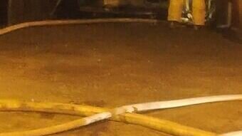     Сегодня вечером, 5 апреля 2023 года, произошел пожар по улице Гранитной, 16: загорелись надворные постройки и частный дом. Об этом сообщил читатель паблика «Тюмень № 1».