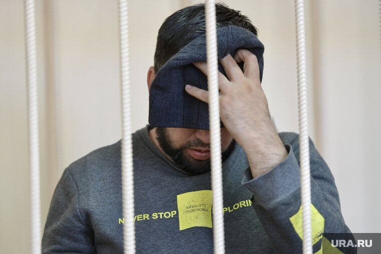    Нажмиддин Имомов прятал лицо при избрании меры пресечения