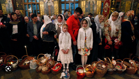 Москвичи встречают светлый праздник Пасхи благотворительностью