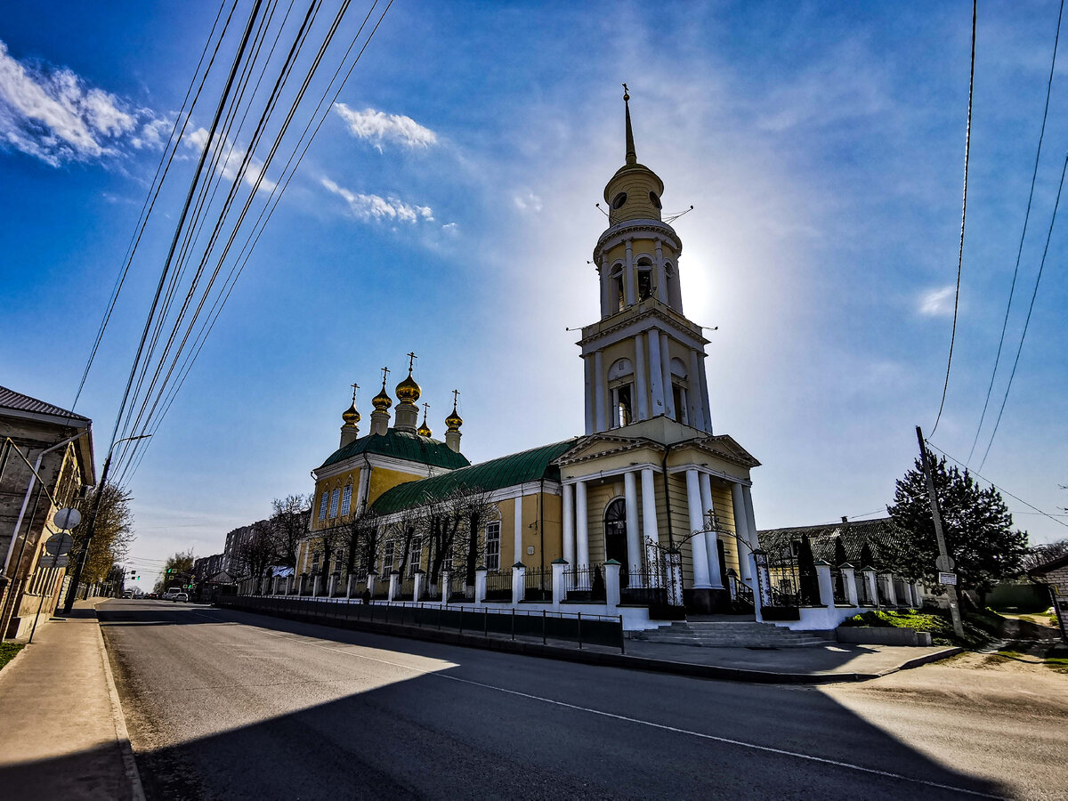 Ахтырский кафедральный собор на улице 5-го Августа.