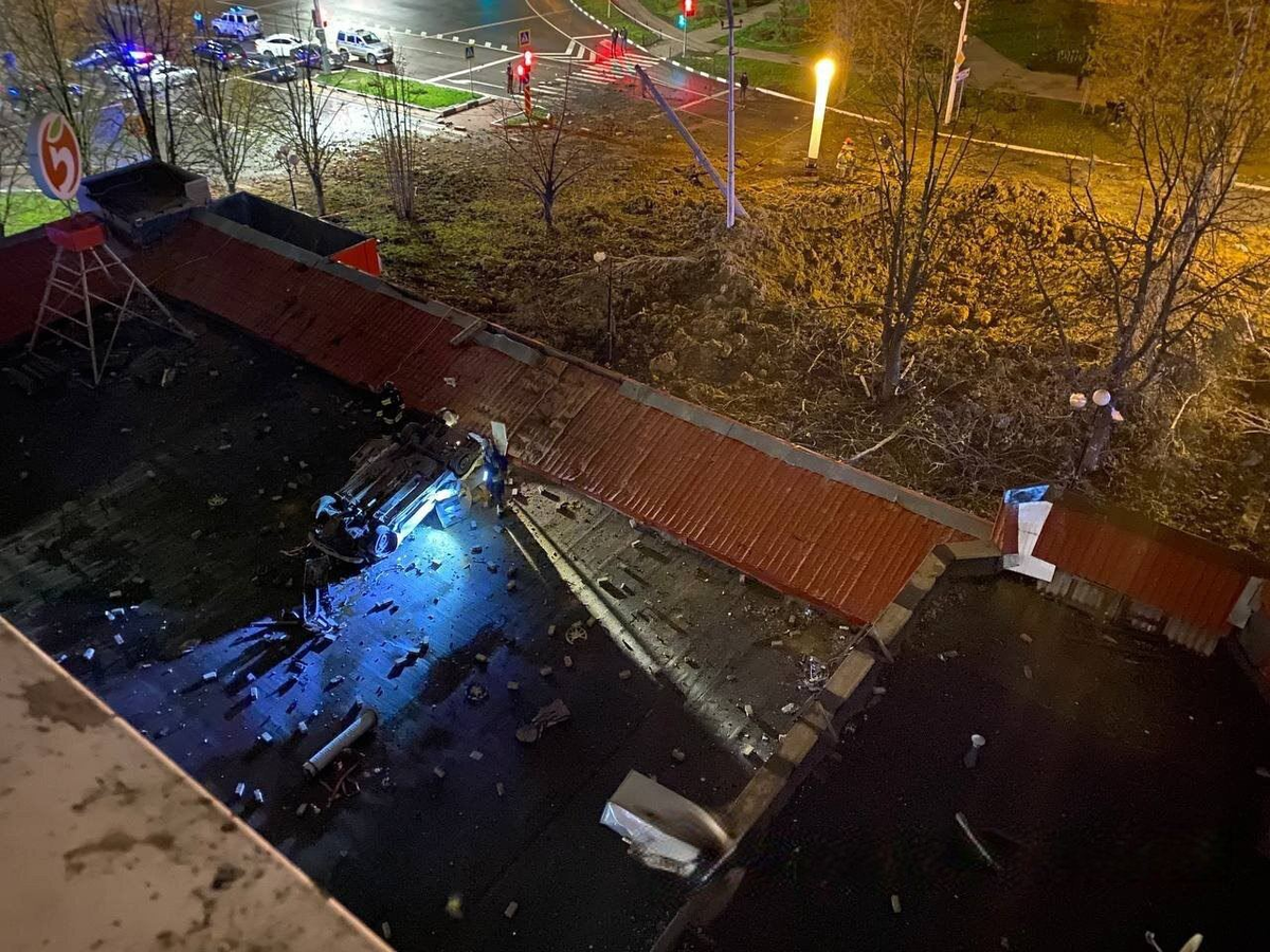 Видео 20 апреля. Вид с крыши пятиэтажки. Момент взрыва в Белгороде. Фото с крыши.