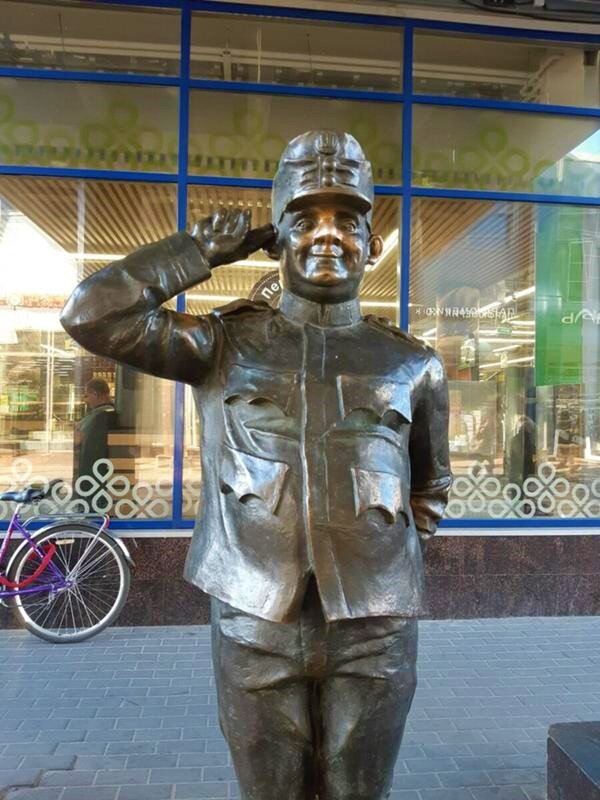 Памятник Швейку в Санкт-Петербурге.