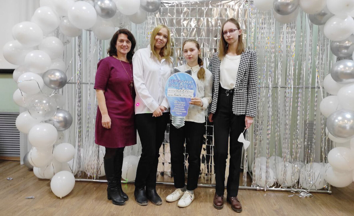 Команда победителей проекта «Книга Памяти «Кунгурский полк: поколению победителей от благодарных потомков» (руководитель - Ирина Дремина)