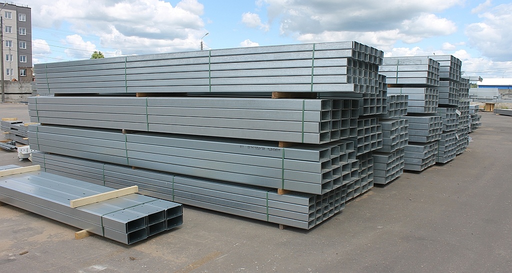 ЛСТК конструкции на отгрузочной площадке ЗМК "Андромета"