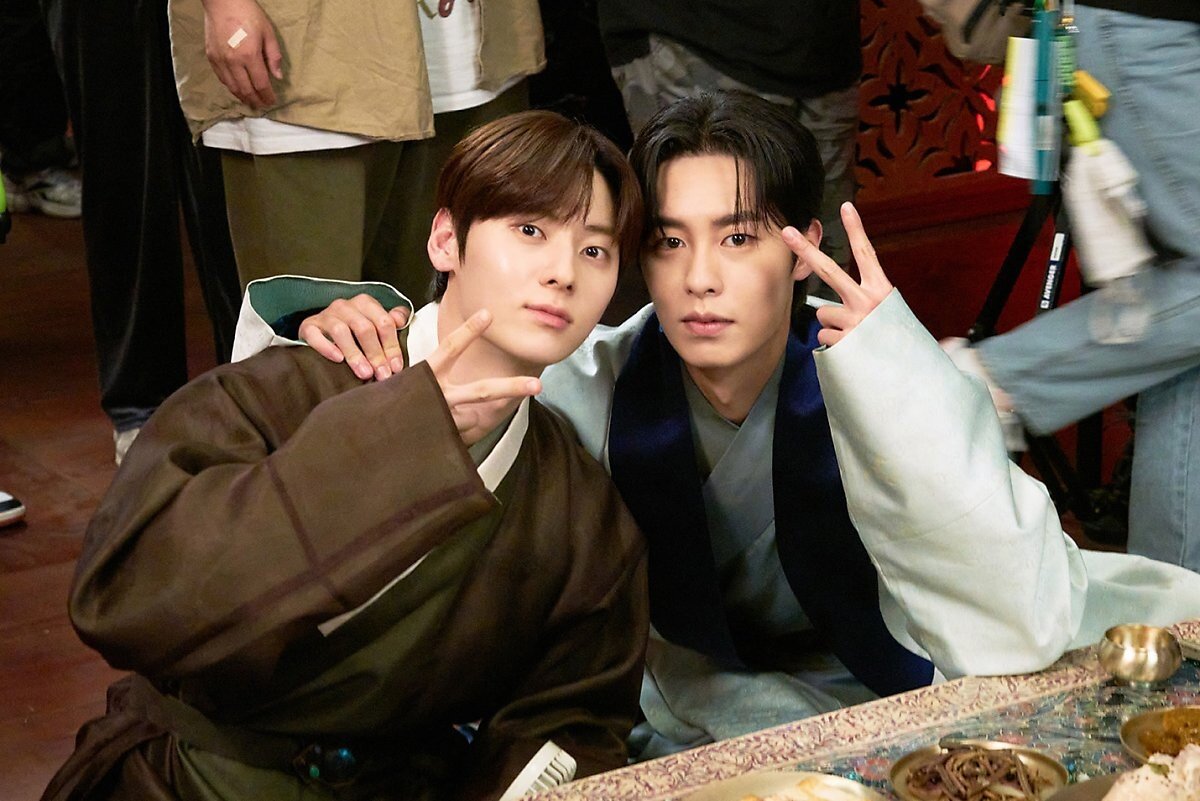 дорама две недели корея. дорама на следующей неделе. дорама на следующей неделе. алхимия души дорама 2022. дорама две недели статуя.