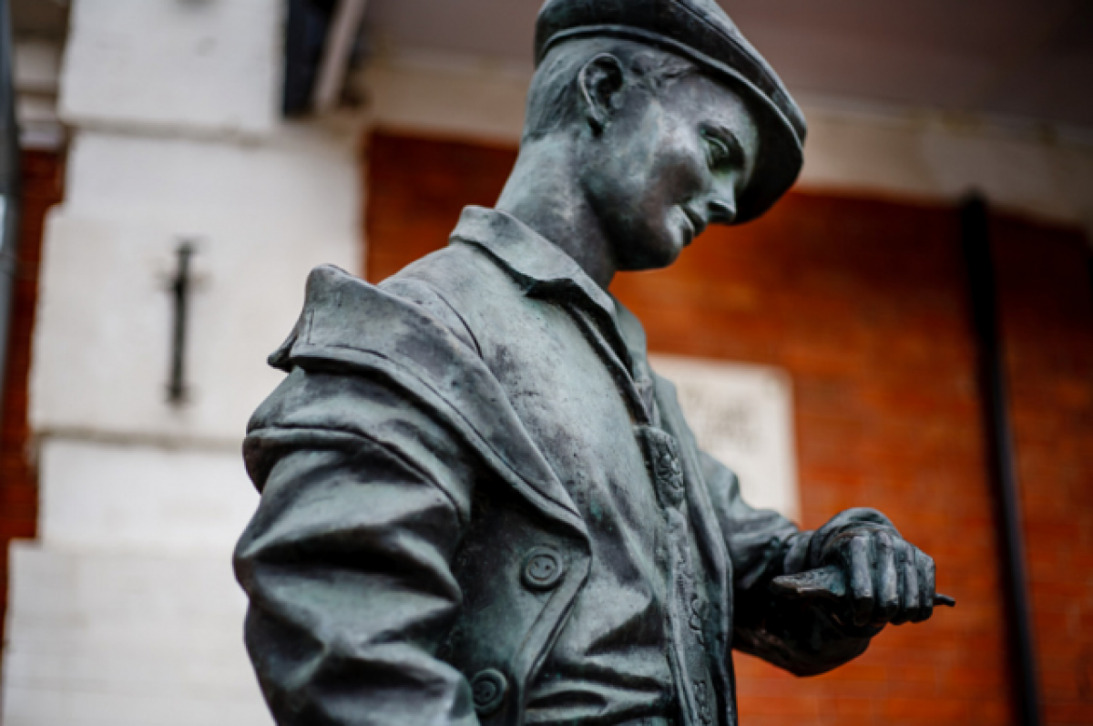    «Рядовые», «История любовная» и «Кошкин дом». Афиша тульского ТЮЗа на май