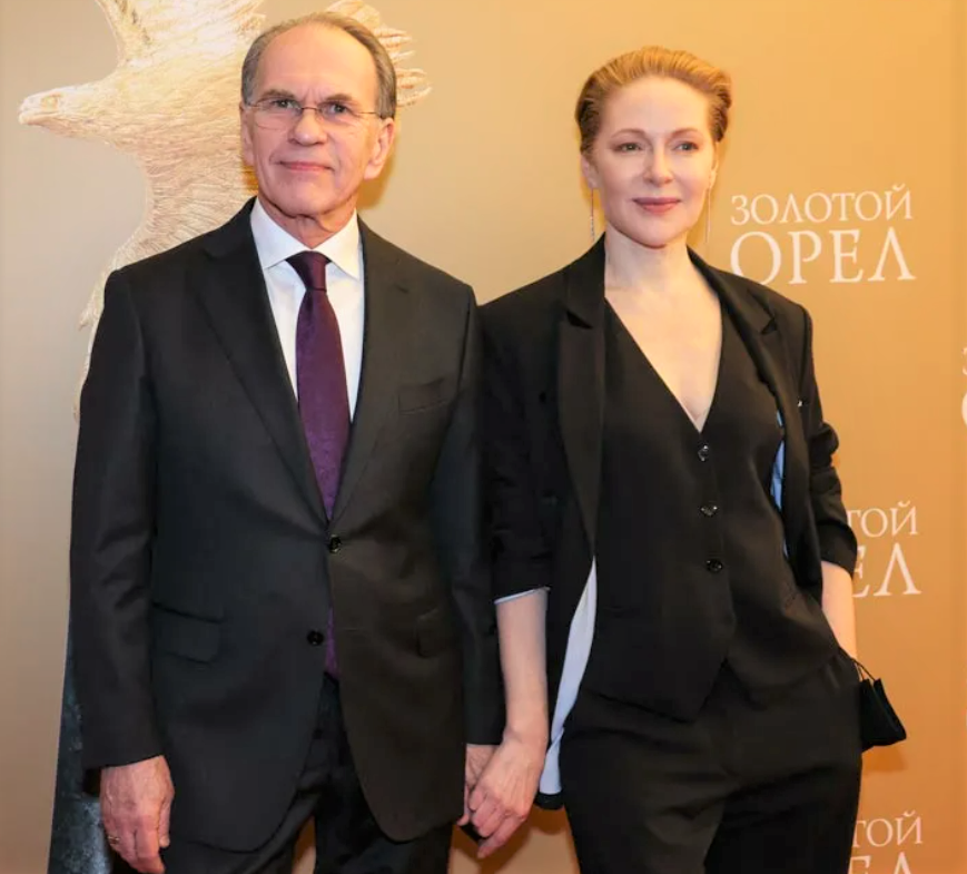 Сын алексея гуськова фото Сыновья Алексея Гуськова и Лидии Вележевой пошли по стопам родителей. Как они вы