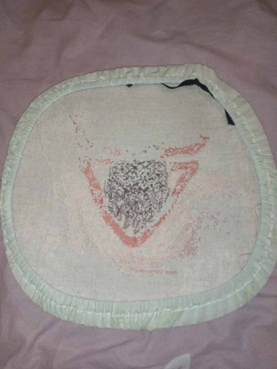 Зачехлëнная лицевая сторона выглядит поприличнее. Фото автора