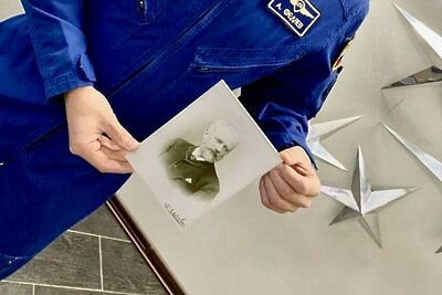    Космонавт Роскосмоса Андрей Федяев с портретом Чайковского ©