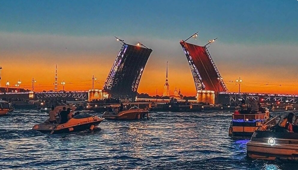 петербург люди. питер экскурсии. туристы в петербурге. военно-патриотический лагерь в ленинградской области. сборы санкт петербург.