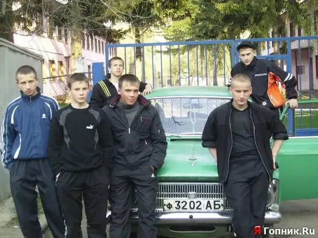Бандиты в адидасе 90е