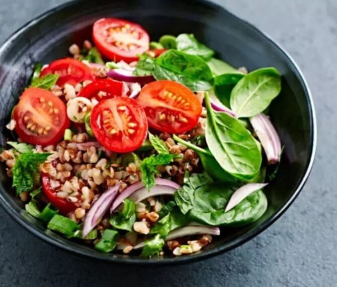 Салат из гречки