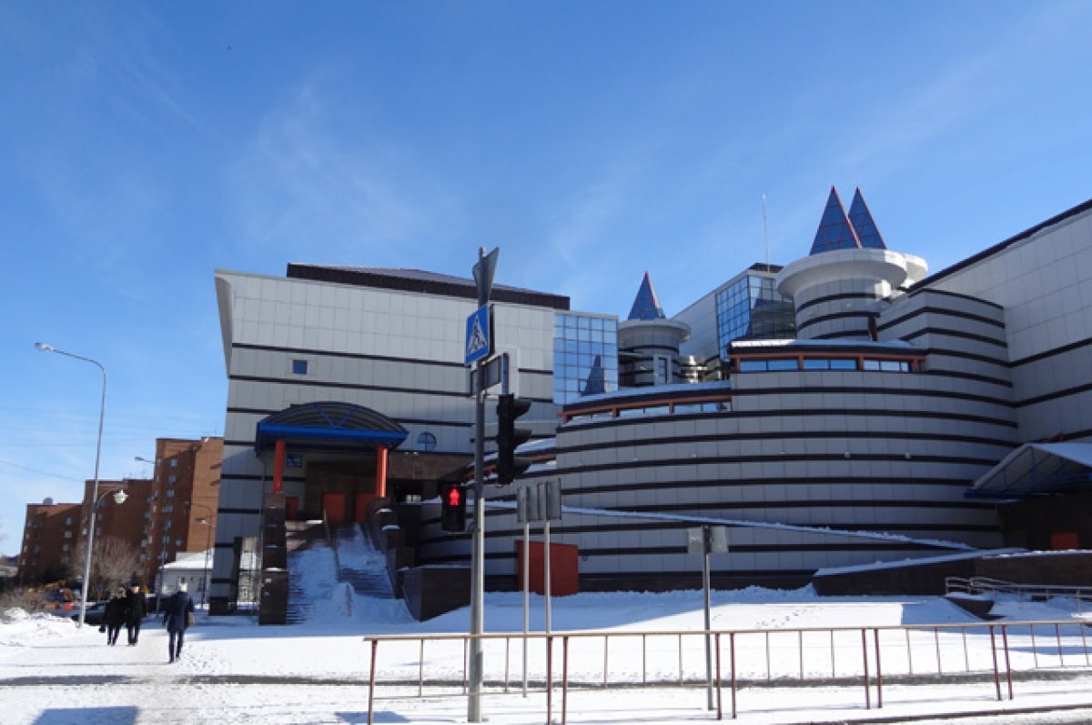    В Тюменской области появятся тактильные копии картин известных художников