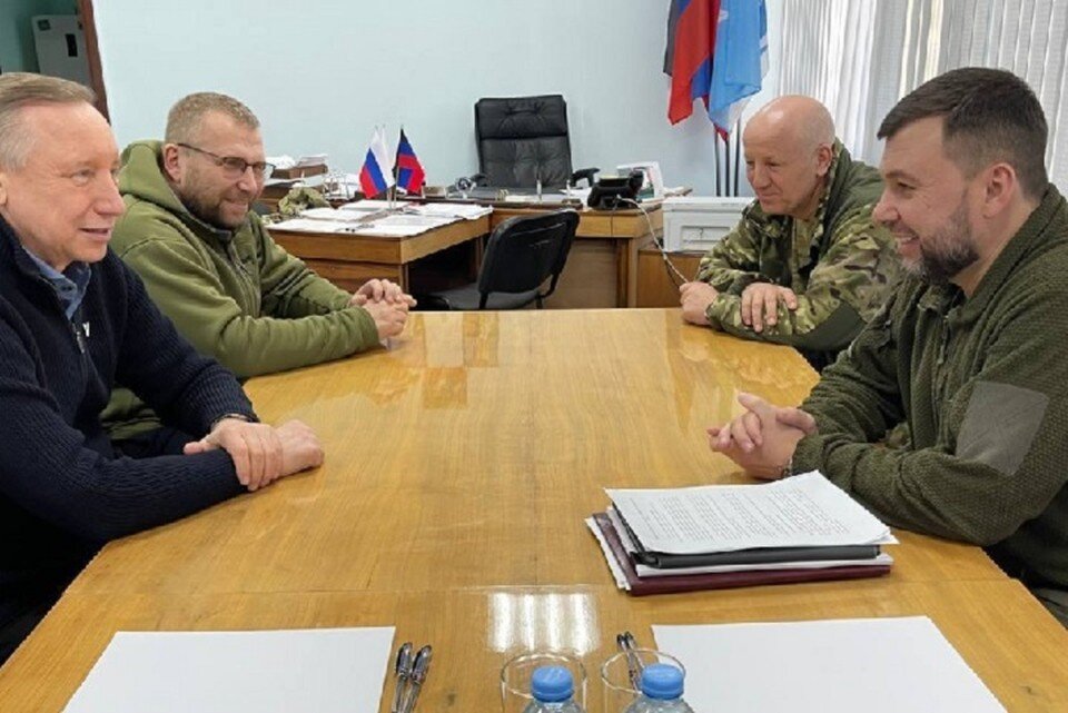     В ДНР прибыл губернатор Санкт-Петербурга Александр Беглов. Фото: ТГ/Пушилин