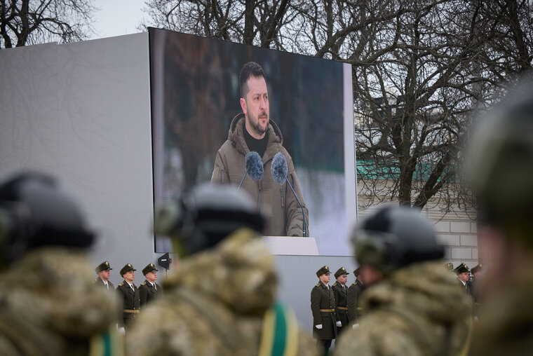    Владимир Зеленский принимает законы, которые делают из Украины диктатуру, считает Олег Соскин