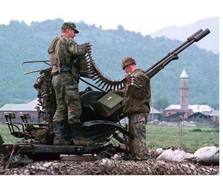 Зенитная установка ЗУ 23 2 Источник https://ot-vinta.org/wp-content/uploads/2019/11/RA-64010-Business-Aero-Tupolev-Tu-204_-копия.jpg