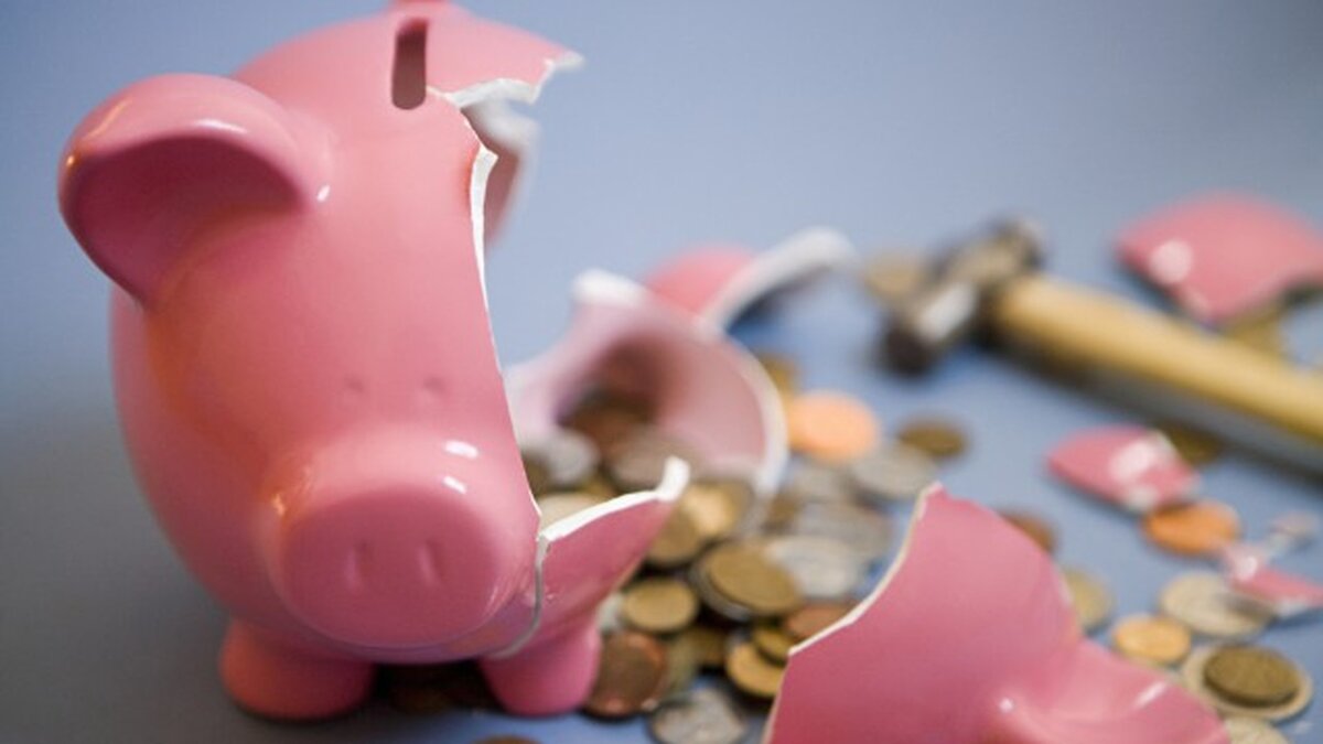 Мачеха Оля: Карманные деньги? А что это?)) Детство 90-х, все вокруг нищие, денег нет, какие карманные деньги. Может, именно поэтому я тоже склонна к компульсивным тратам. Источник картинки: smotrim.ru