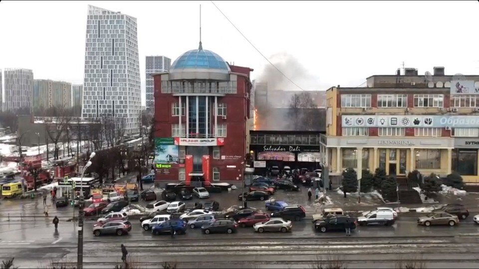     Эвакуировали 9 человек. Фото: скриншот из видео