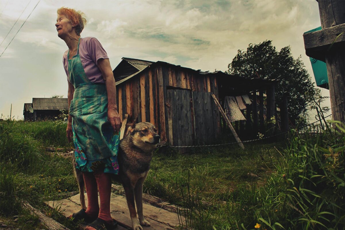 Умирающая страна. Нищета Российской глубинки. Деревенская нищета в России. Ужасы Российской глубинки. Россия провинция нищета.