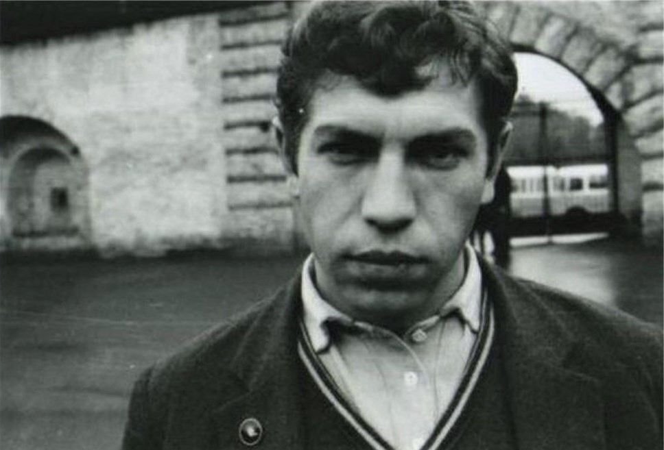      Толоконников в молодости