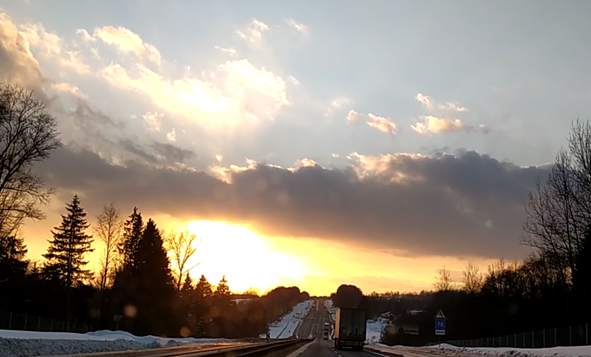 По дороге 7 марта. Фото из автомобиля