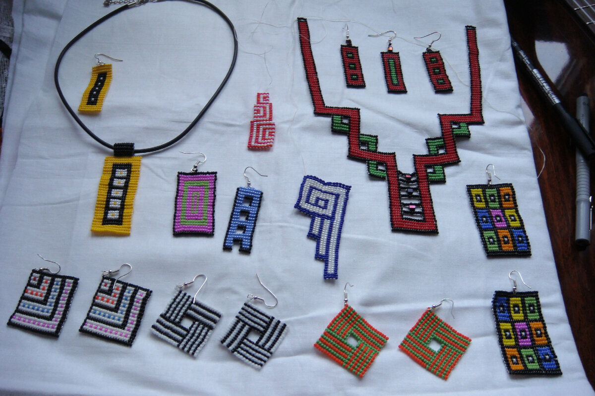 Мои эксперименты с плетением серёжек