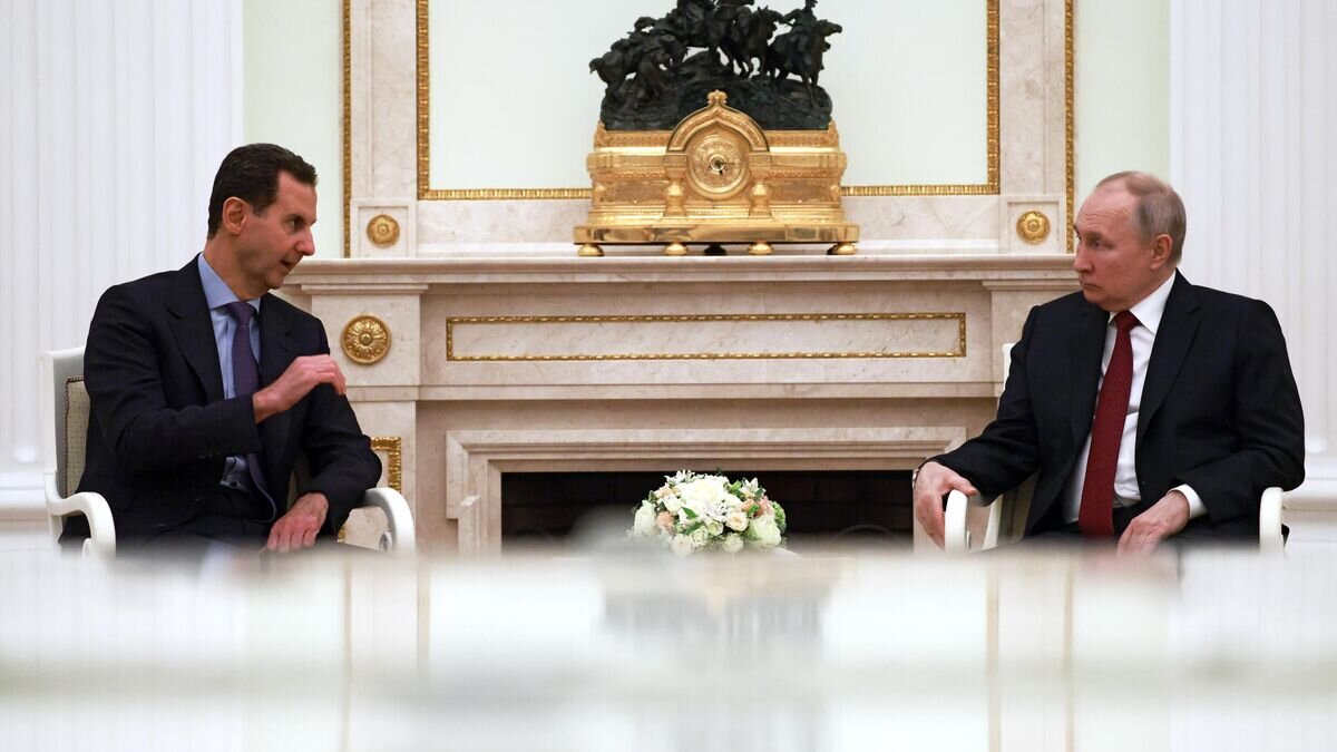    Президент РФ Владимир Путин и президент Сирии Башар Асад во время встречи© РИА Новости / POOL