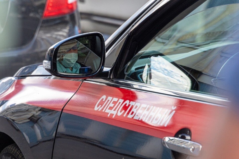     В Новосибирске за сутки в запертых квартирах нашли двух мертвых женщин и одного мужчину. Михаил ФРОЛОВ