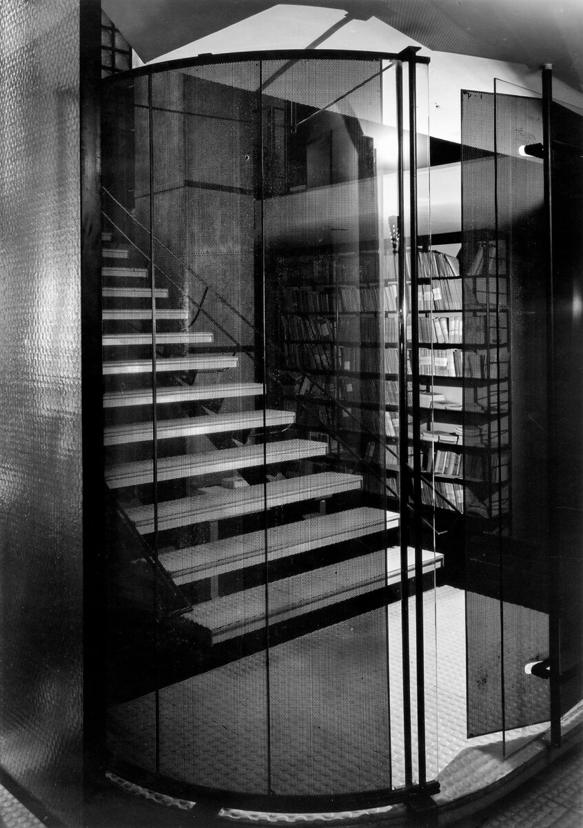 Pierre Chareau, Bernard Bijvoet, Louis Dalbet | La Maison de verre | 1928-1932 | Paris, FR | François Halard, Dominique Vellay, August Fischer