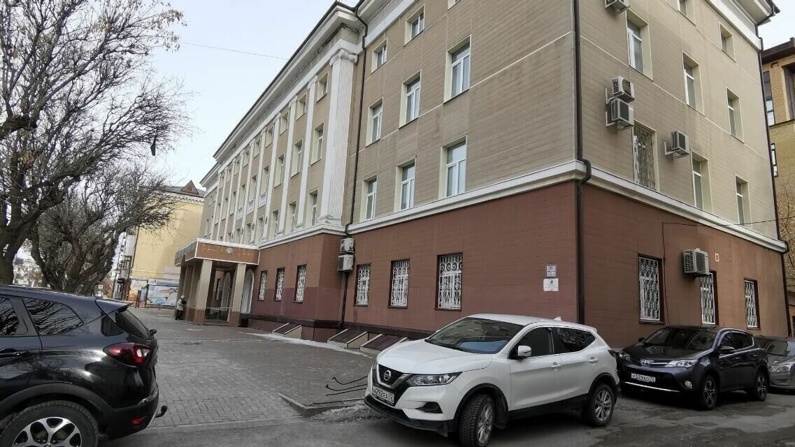     В редакцию «Нашего города» поступило сообщение с неизвестного адреса, автор сообщает, что заминировал все школы и вузы города, а также департамент образования.