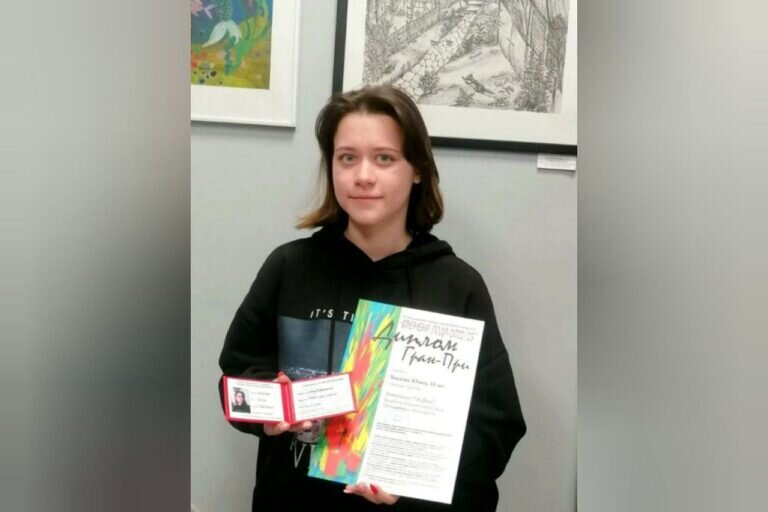    Оренбурженка Юлия Хвалева удостоена Гран-при Международного конкурса Марина Шарт