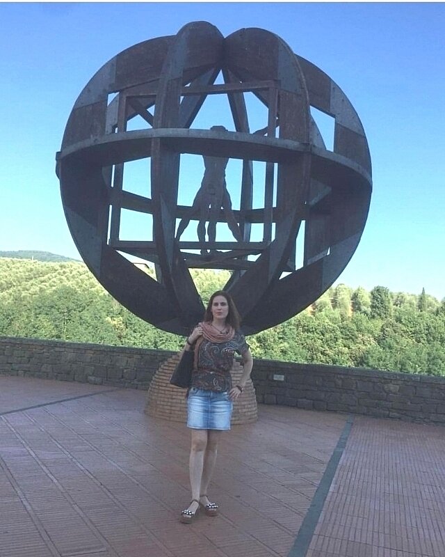    Саида Панеш в городе Винчи недалеко от Флоренции. Фото: Из личного архивa/ Саида Панеш