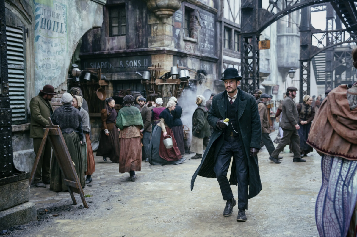 Кадр из сериала "Карнивал Роу".