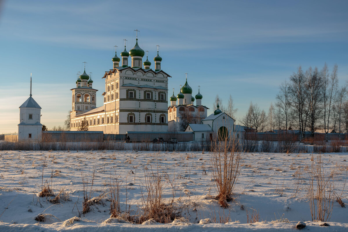 Николо-Вяжецкий монастырь (Новгородская обл.).