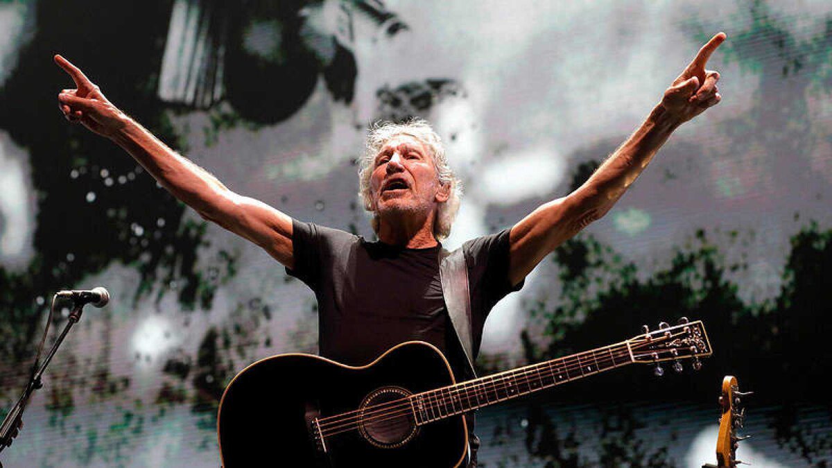 Куин уотерс. Роджер Уотерс. Roger Waters 1988. Роджер Уотерс the Wall. Roger Waters 1990.