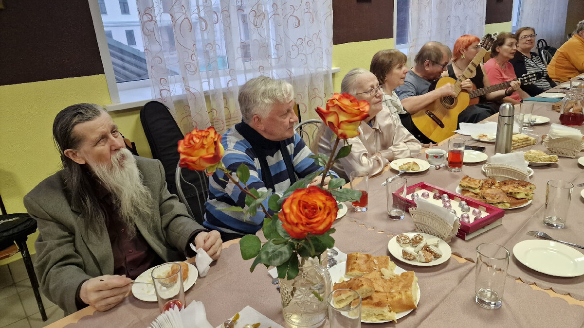 Друзья, однокурсники и прочие соратники ЮК