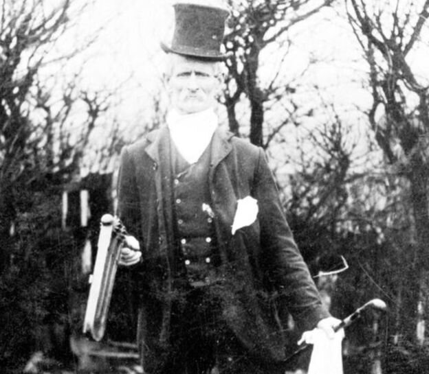 Элитный «будильщик». Хотя у его клиентов все равно не хватало денег на будильники.