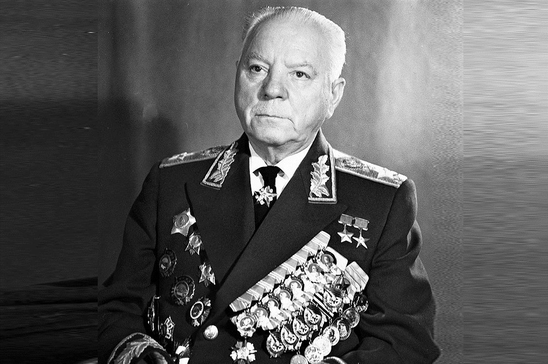 климент ворошилов. мики ефремович википедия. хлюпин григорий ефремович фото. сергей ефремович григорково. ротару и мики ефремович.