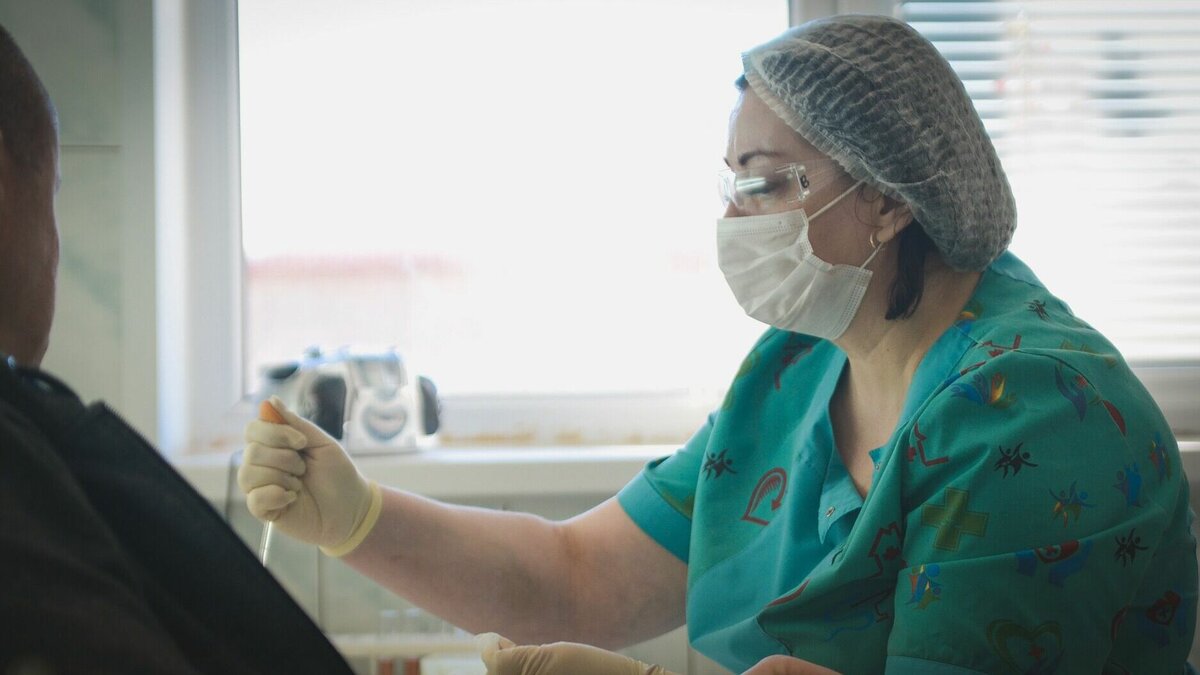     Жителям Бурятии можно сдать образец слюны в специальных лабораториях и узнать о предрасположенности к ряду заболеваний.