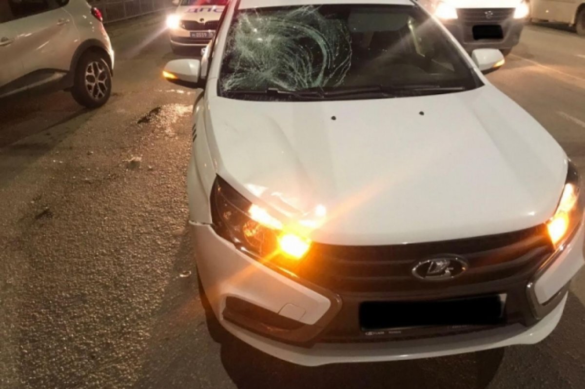    В Воронеже на Ворошилова Lada Granta сбила двух человек на переходе