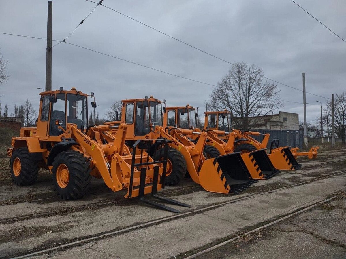 АМКОДОР-352 и навесное оборудование